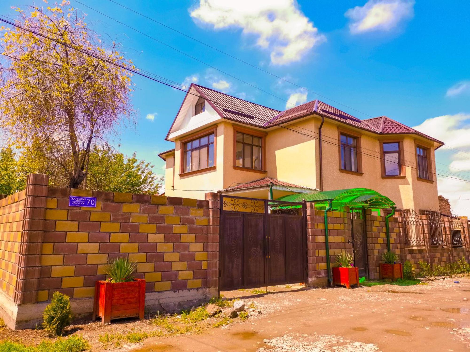 Kurak Homestay 비슈케크 외부 사진